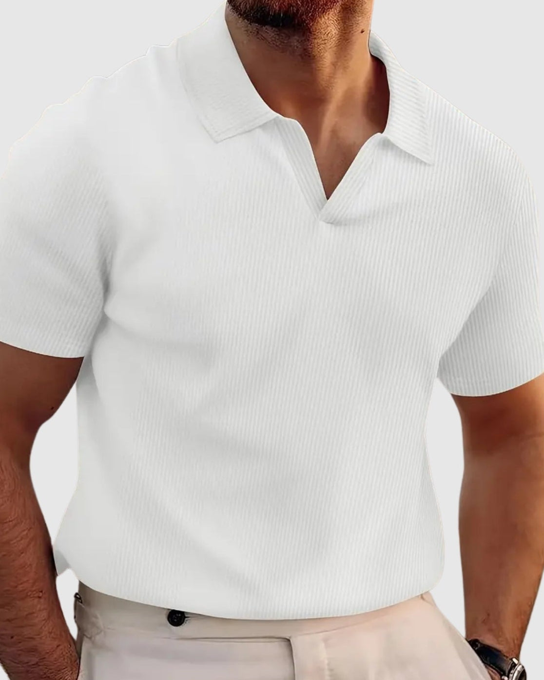 Либуше – Рибана тениска с V-образно деколте