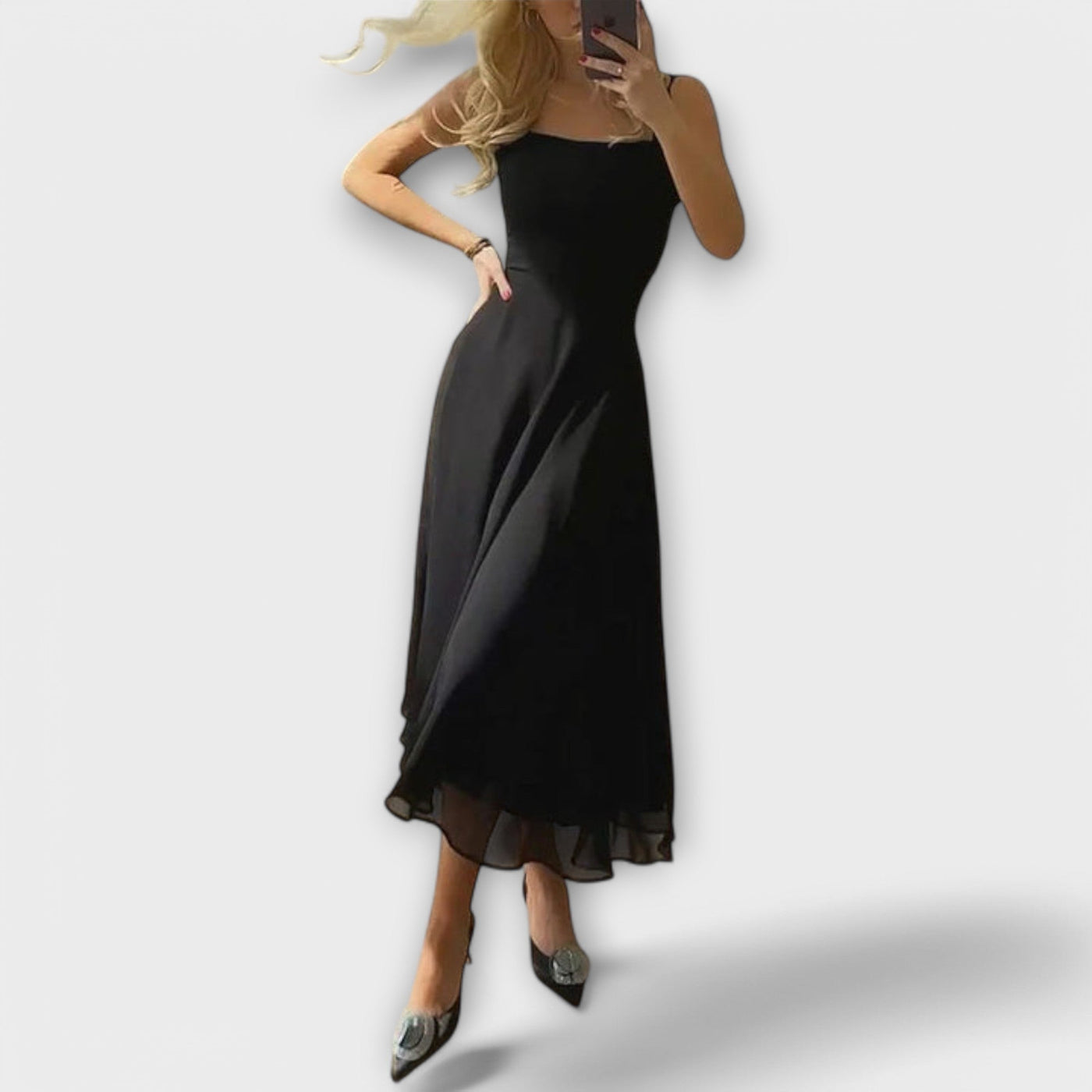 Елегантна безрамкова рокля