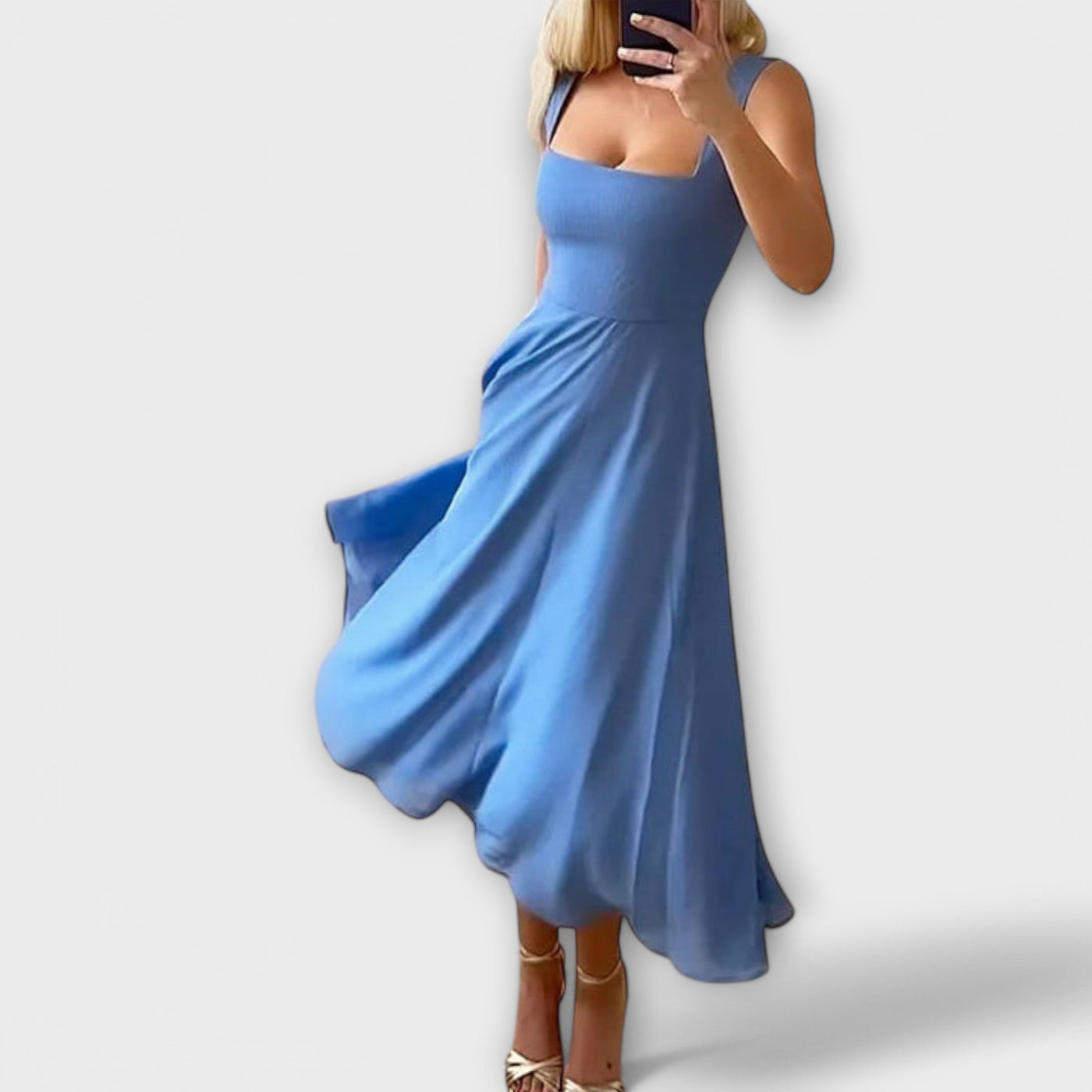 Елегантна безрамкова рокля