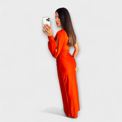 Джули - Елегантна рокля с изисканост