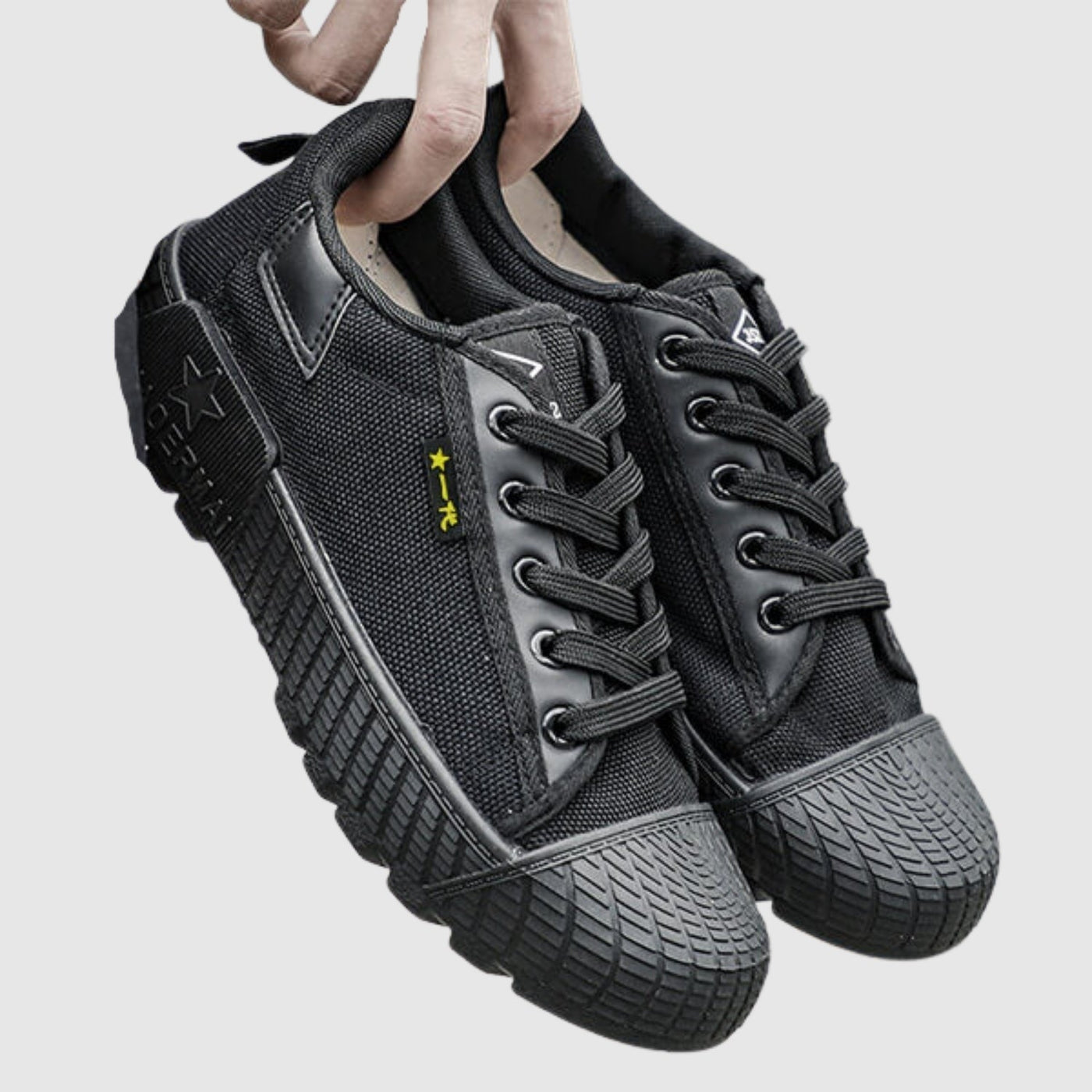 Либуше – Обувки за всички терени