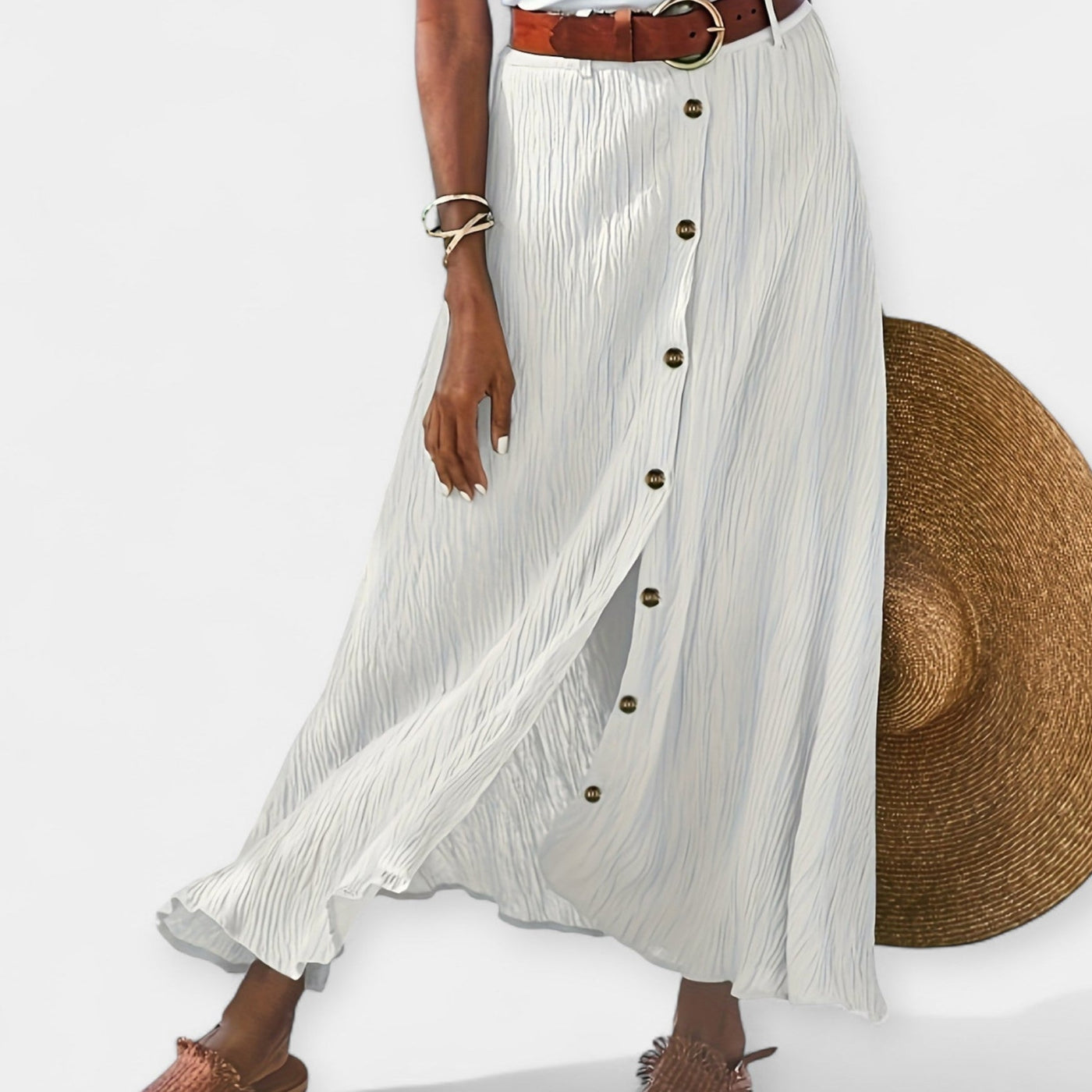 Полупрозрачна миди пола с разрез