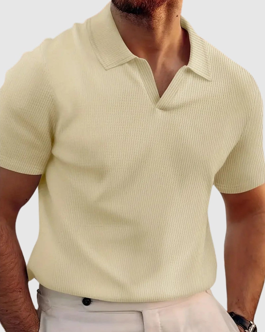 Либуше – Рибана тениска с V-образно деколте