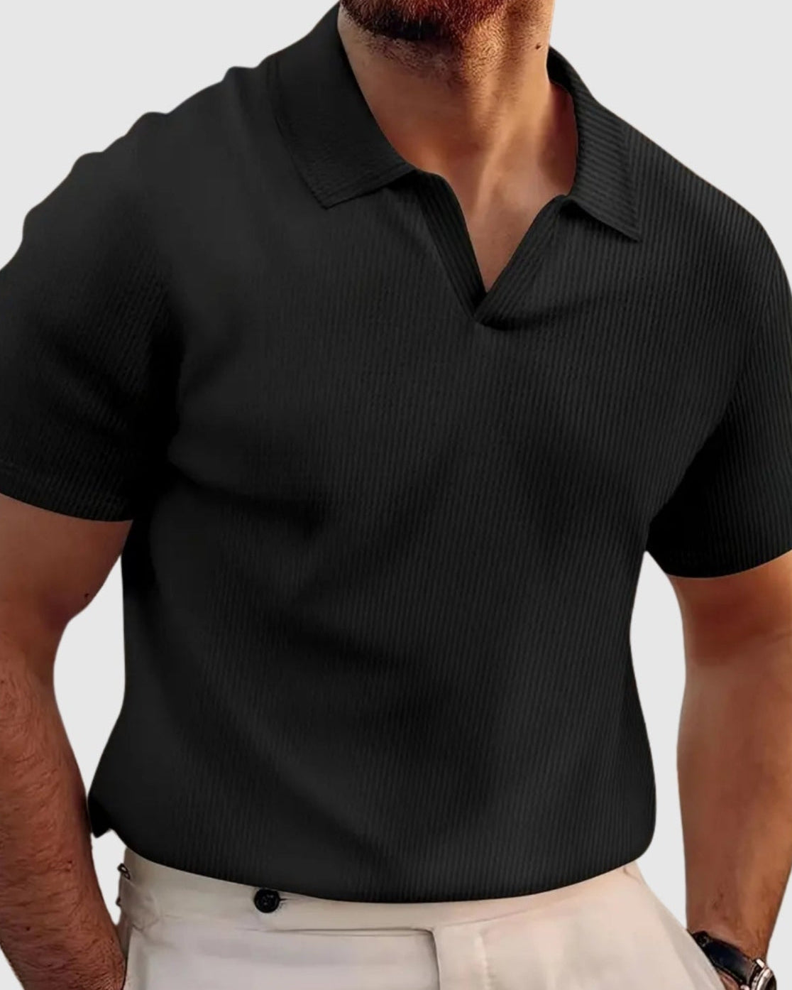 Либуше – Рибана тениска с V-образно деколте