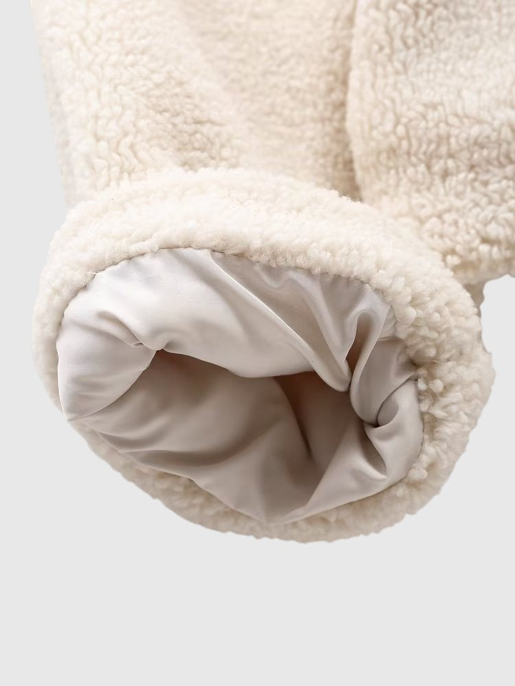 Ника – Удобно яке