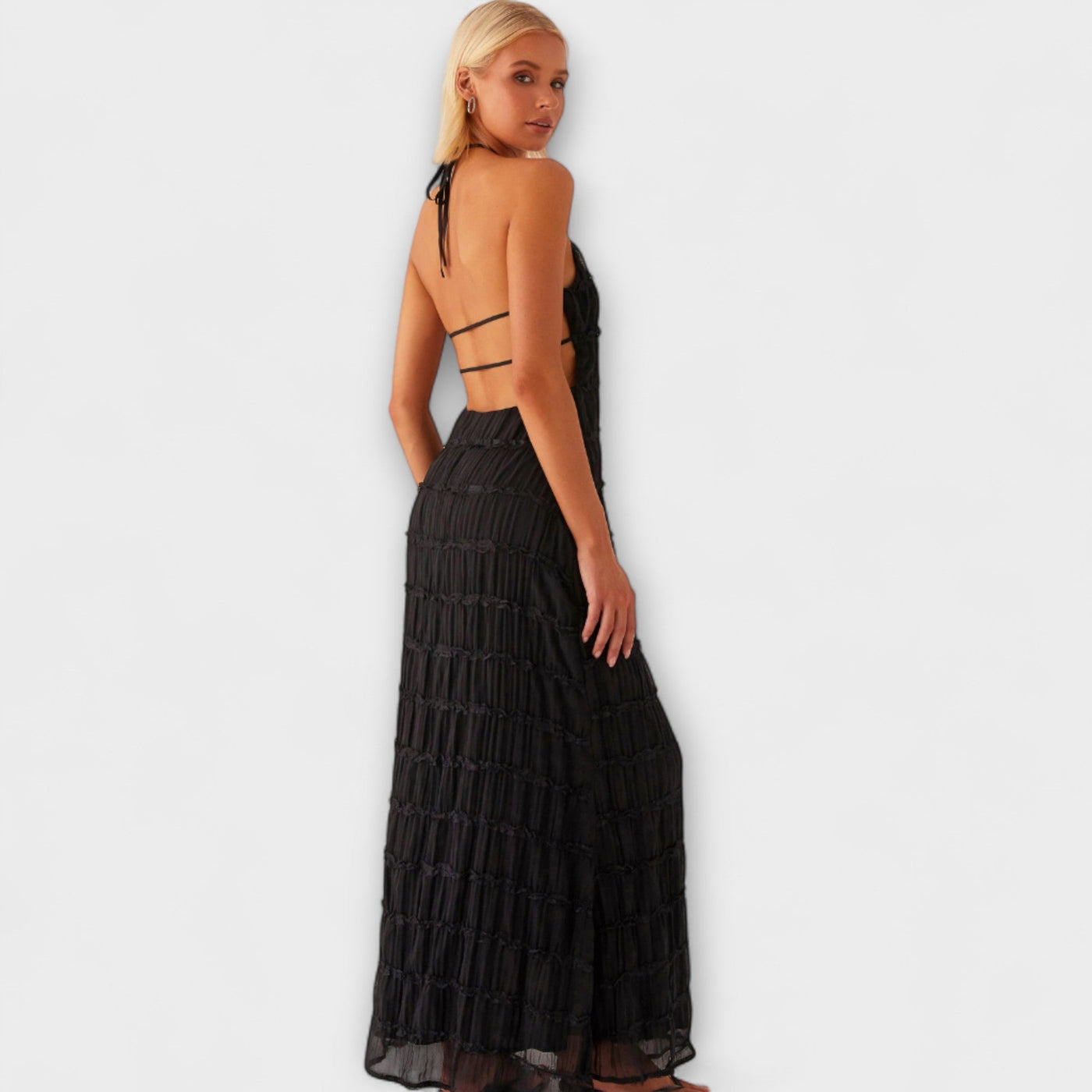 Адилин - Дълга рокля с халтер деколте