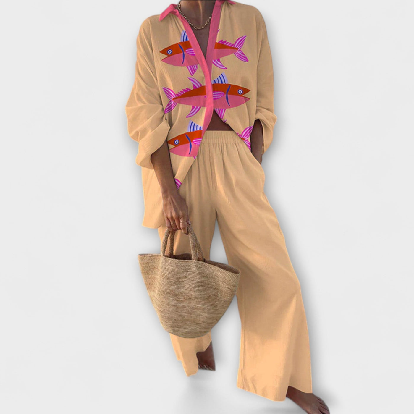 Evalisse – Ленен костюм с рибни мотиви