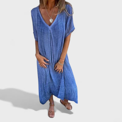 Естер - Рокля с V-образно деколте