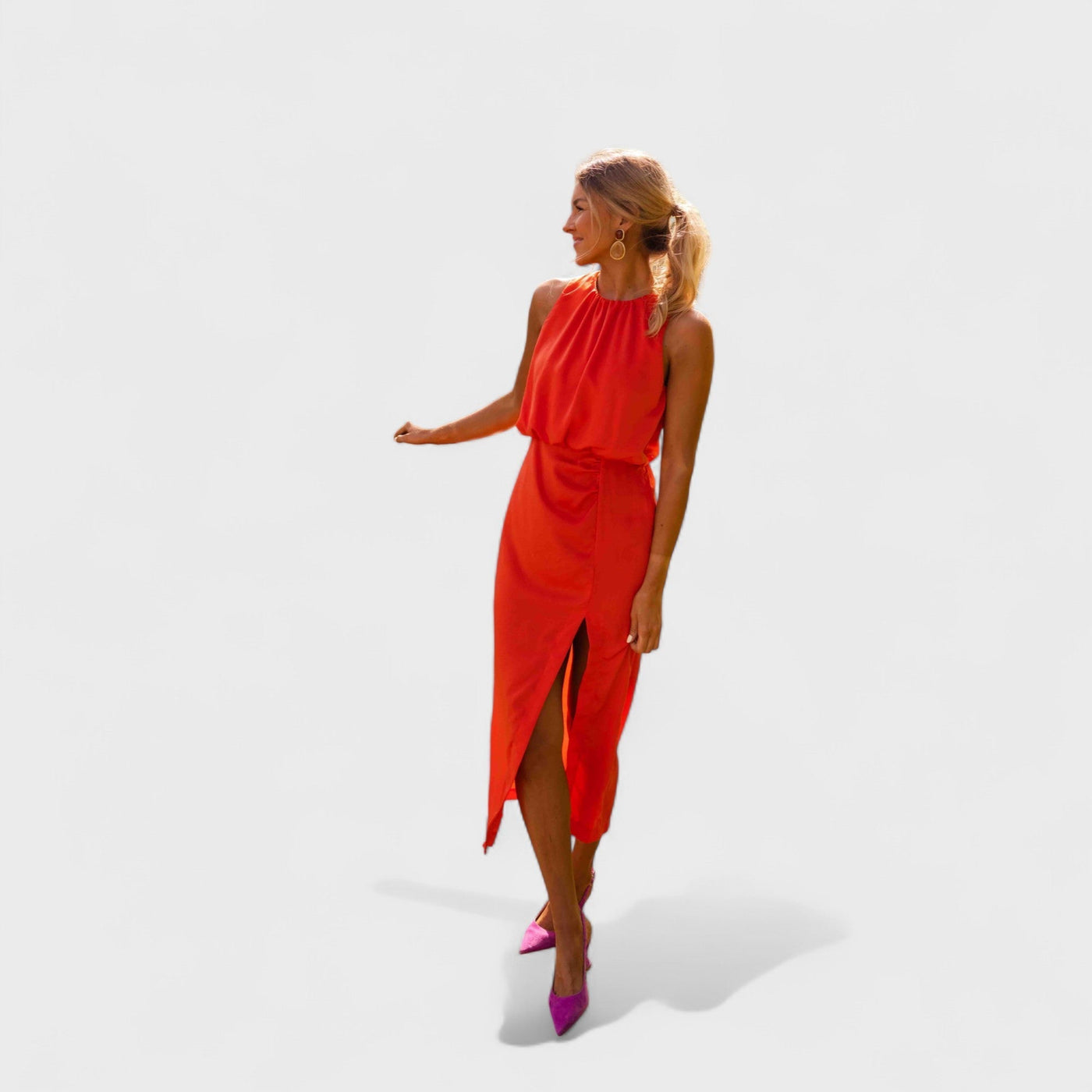 Либуше - Свежа Рокля с Елегантен Крой