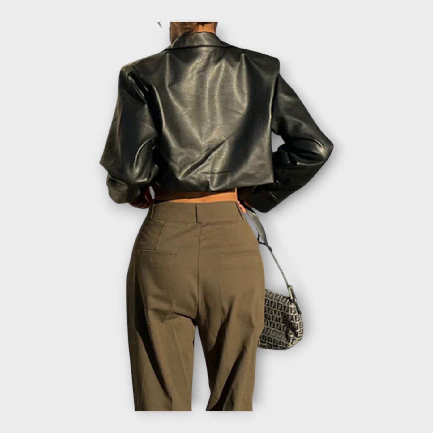 Кратко кожено яке с джобове 