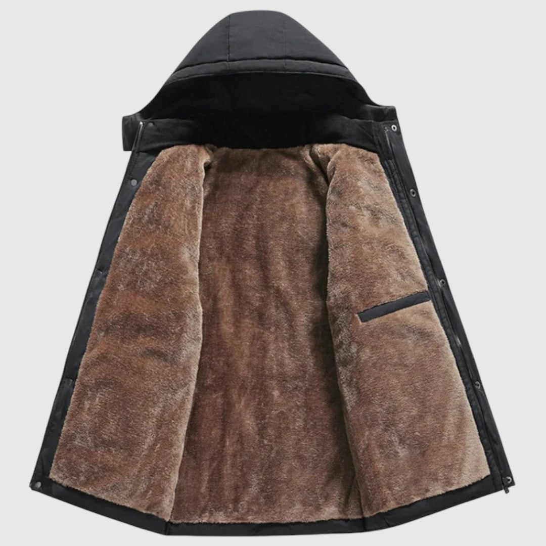 Емил- Капитонирано яке