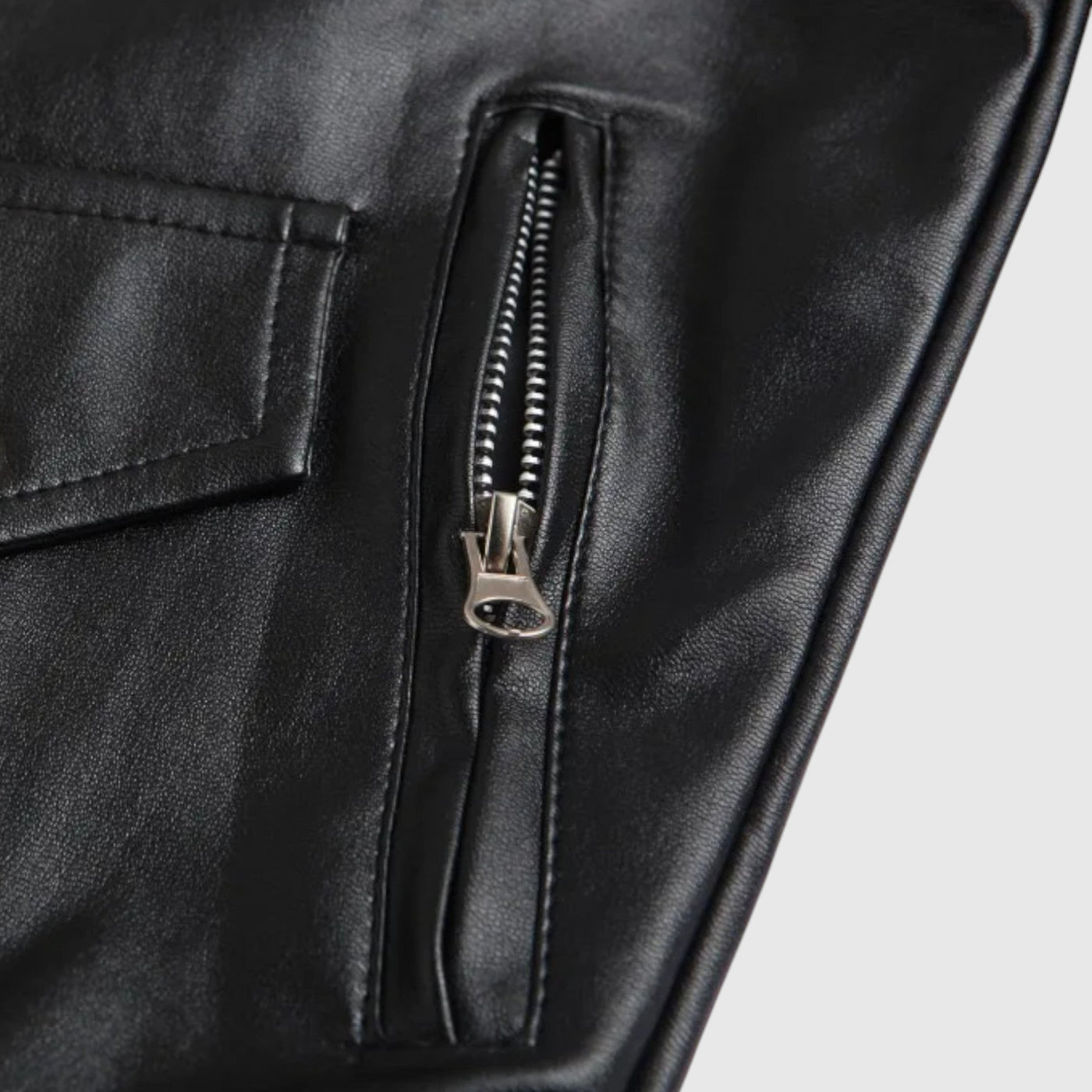 ОСТИН - ЕЛЕГАНТНО БОМБЕР ЯКЕ