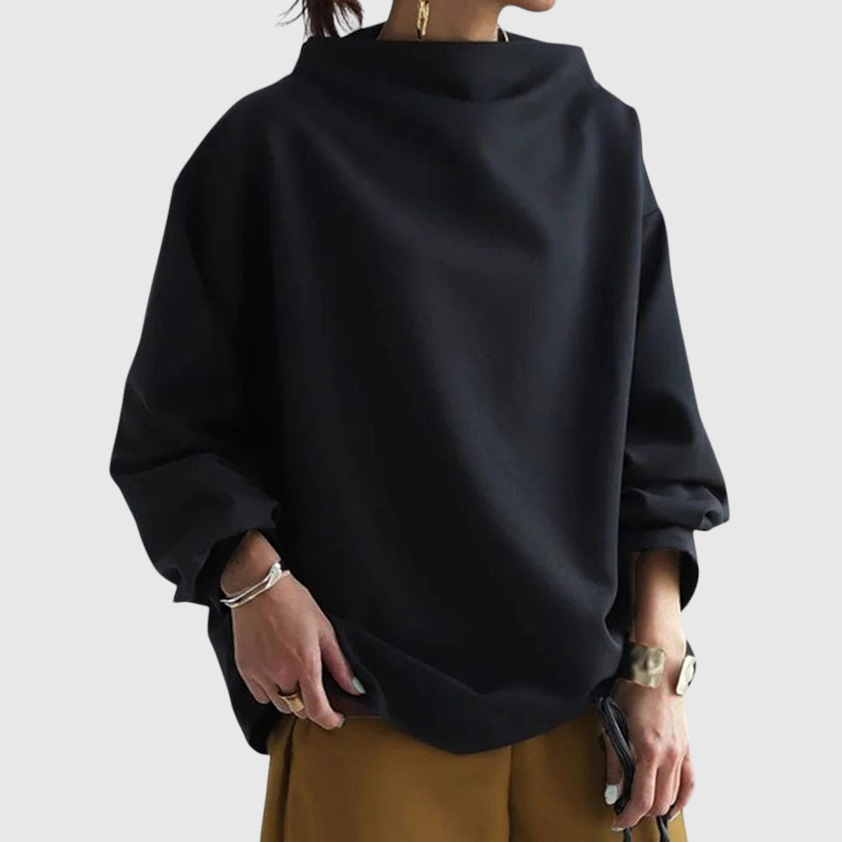 Габриела - Елегантен пуловер с висок як