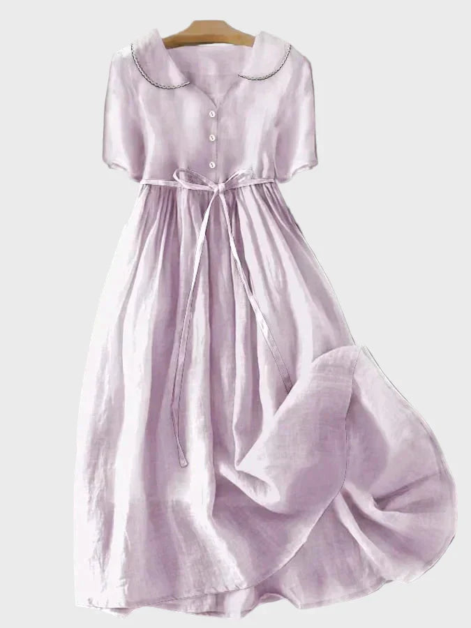 Традиционна Рокля със Закопчаване