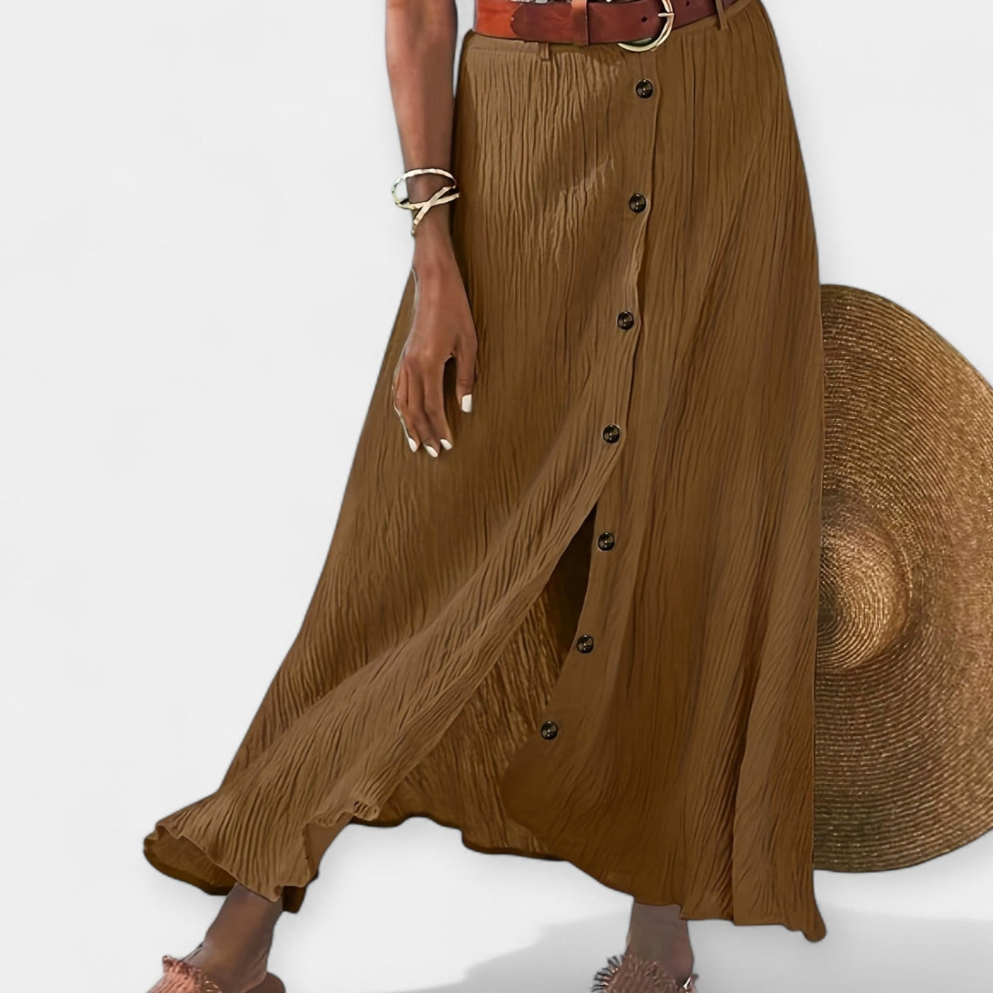 Полупрозрачна миди пола с разрез