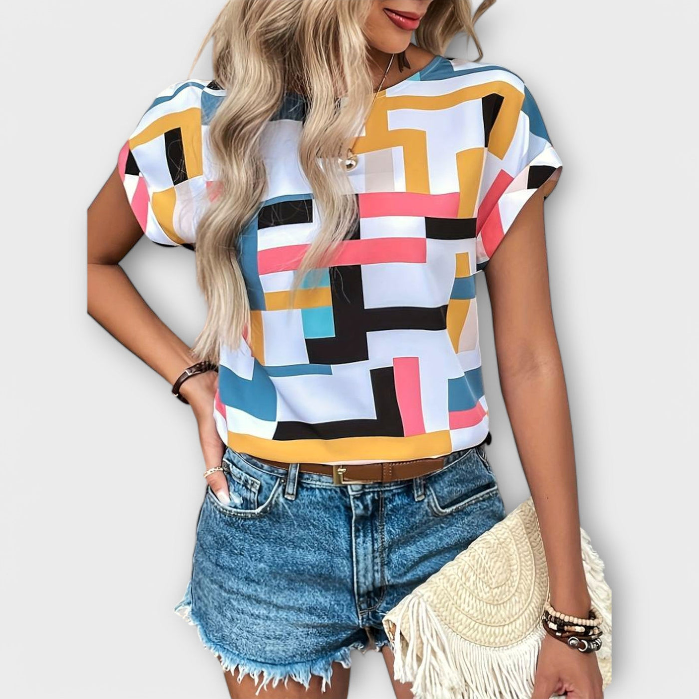 Хлоя - Блуза с къс ръкав