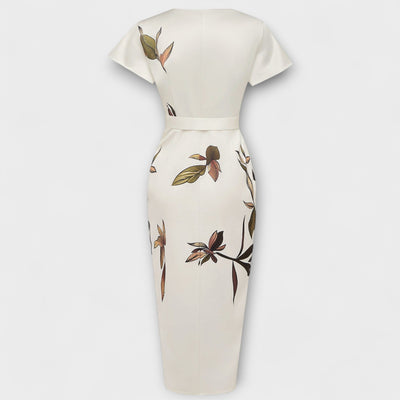 Сатенена завиваща се рокля