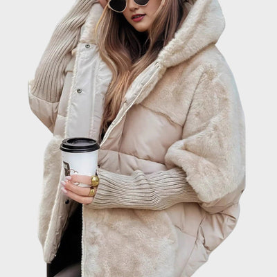 Eurelia – Яке с Качулка от Изкуствена Кожа